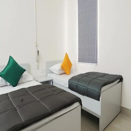 Hotel Cyber Pride Hajdarabad Zewnętrze zdjęcie