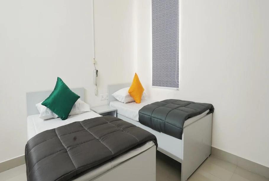 Hotel Cyber Pride Hajdarabad Zewnętrze zdjęcie